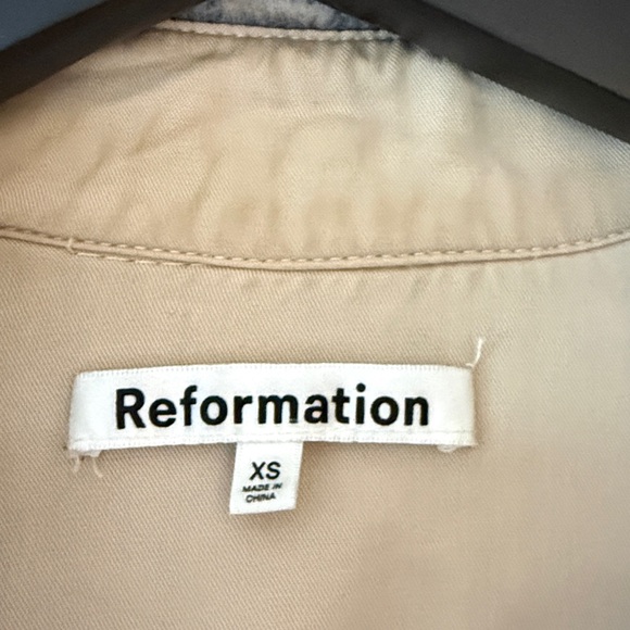 Reformation Beige and Gray Plaid Shacket Jacket - Women - Picture 2 of 6